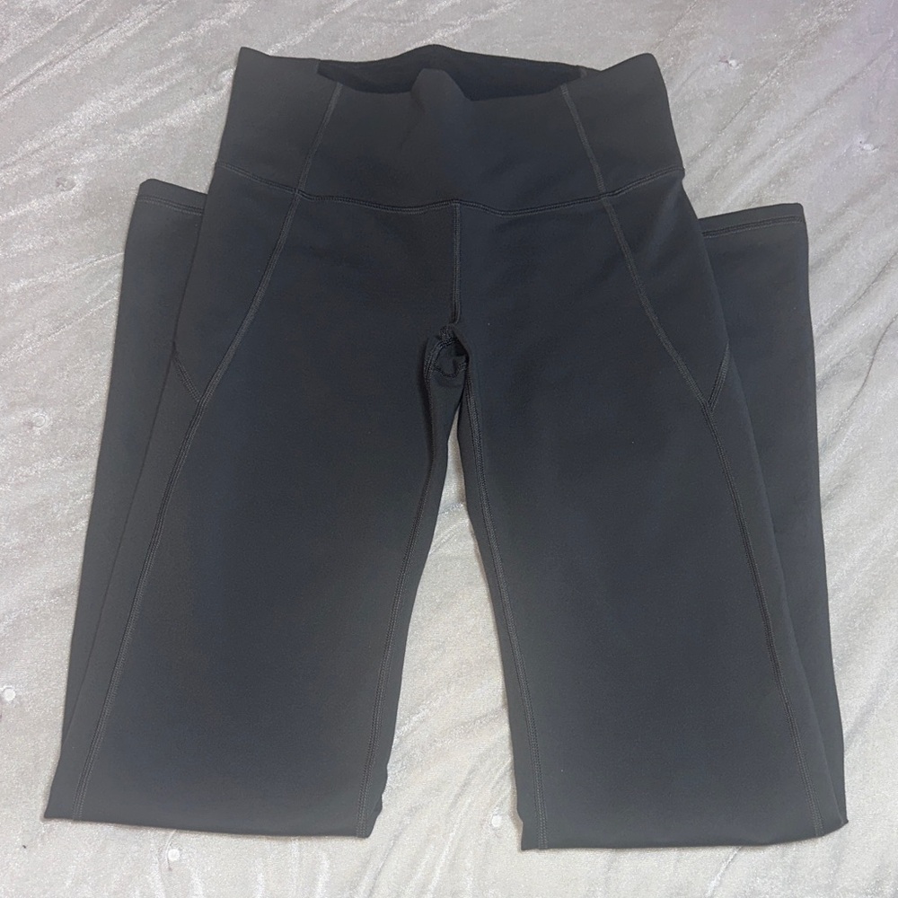 Under Armour High-Rise Flare Leggings - Charcoal Grey (Small)